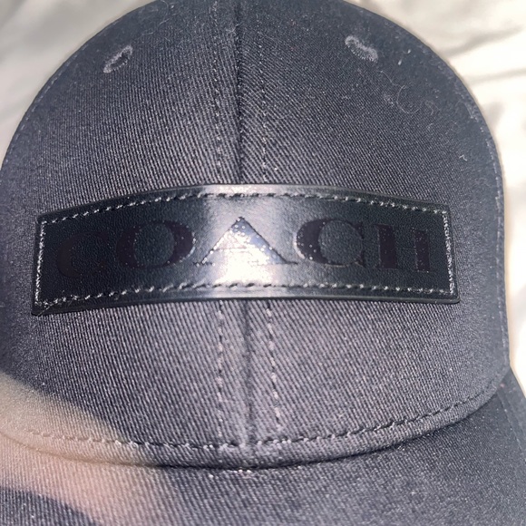New/Auth. Coach Cap - Picture 2 of 13